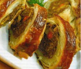 Milföy hamurlu köfteli börek tarifi